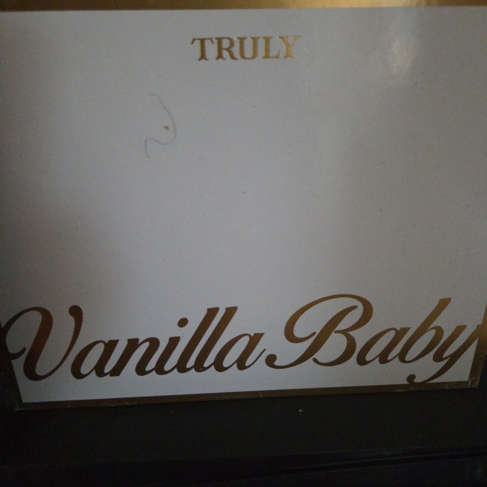 TRULY Vanilla Baby Bath & Body Set - White & Gold